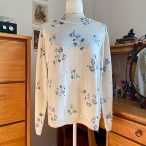 Vintage 90s Alfred Dunner White And Blue Floral Mock Neck Sweater